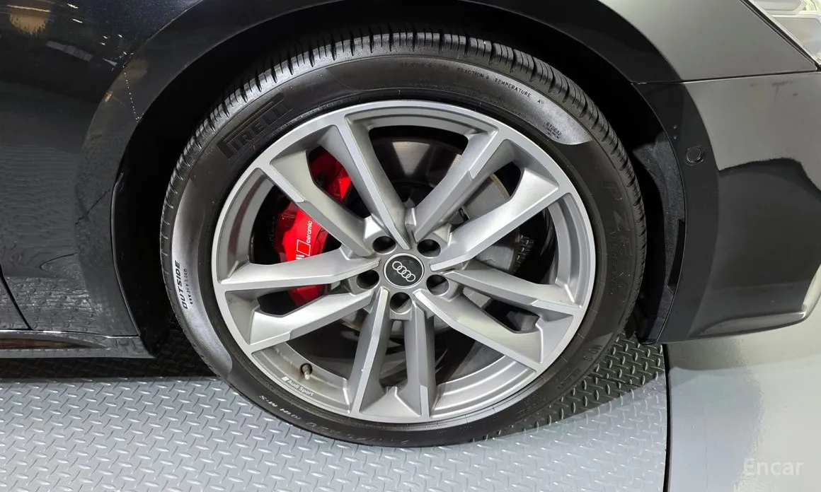 Фото 5 - Audi A7