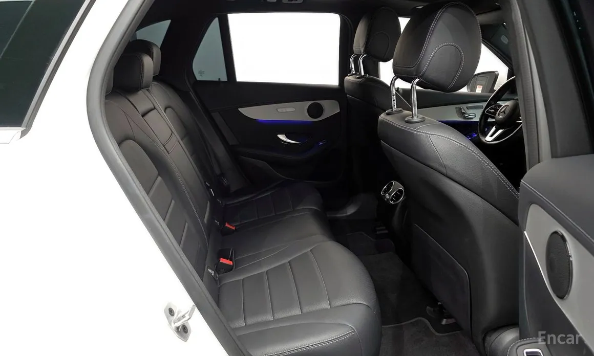 Photo 12 - Mercedes-Benz GLC-Class