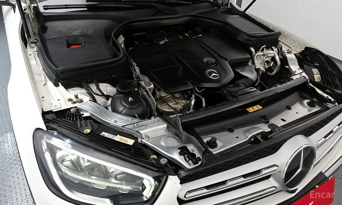 Photo 6 - Mercedes-Benz GLC-Class