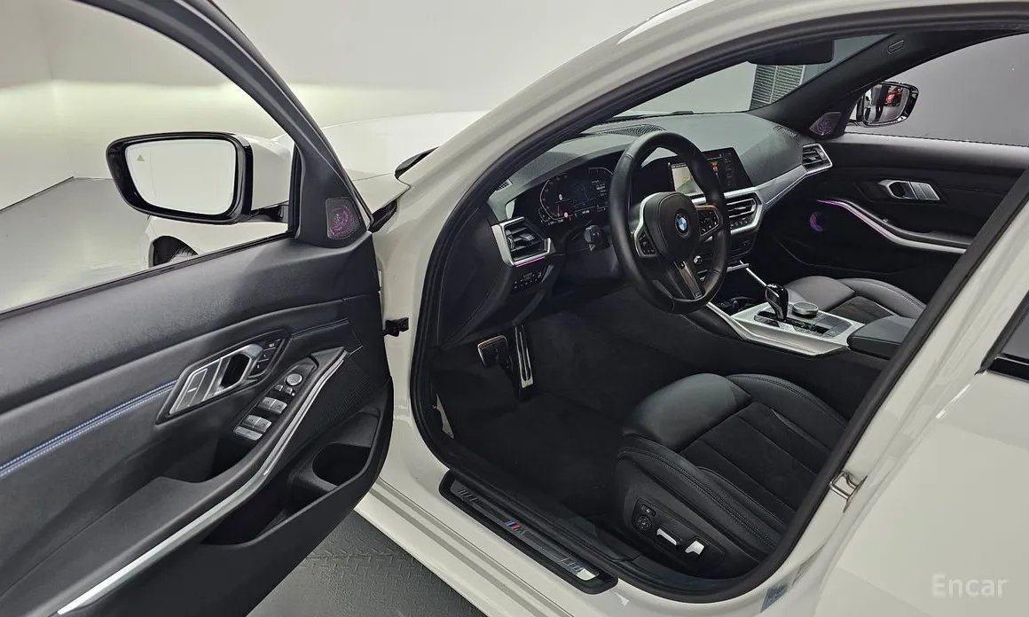 BMW 3 Series 2019 320i M Sport