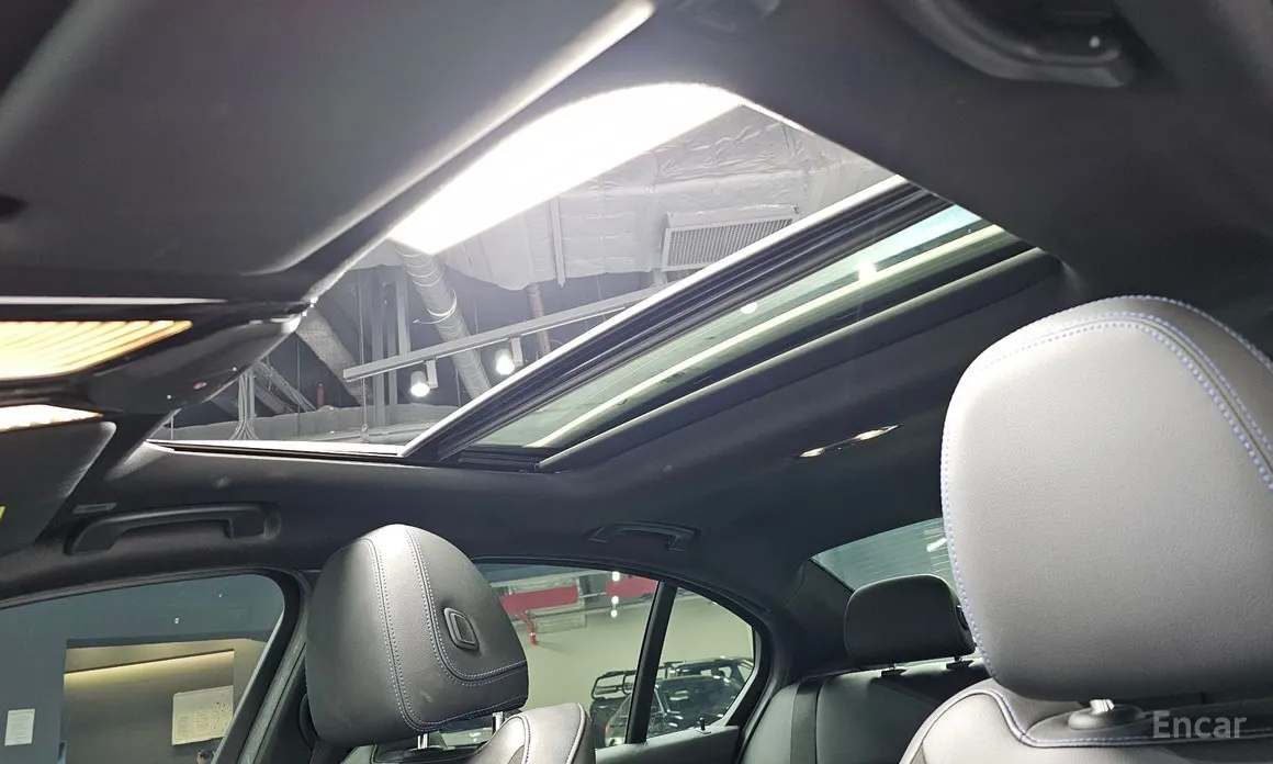 BMW 3 Series 2019 320i M Sport