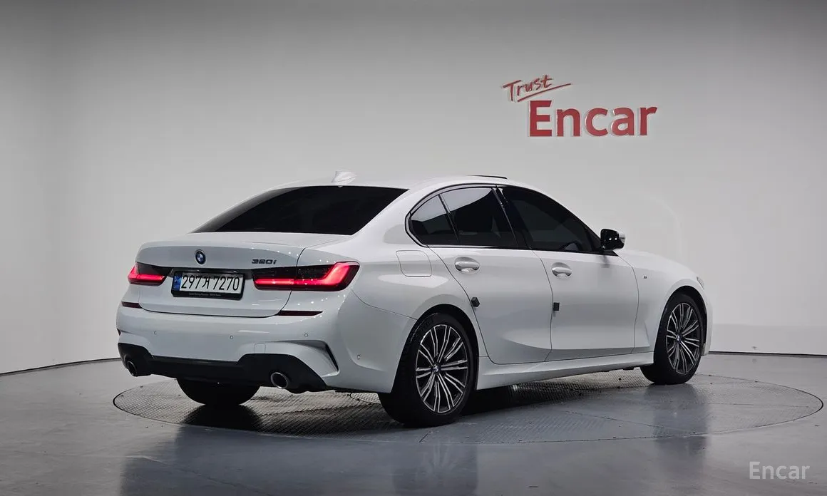 BMW 3 Series 2019 320i M Sport