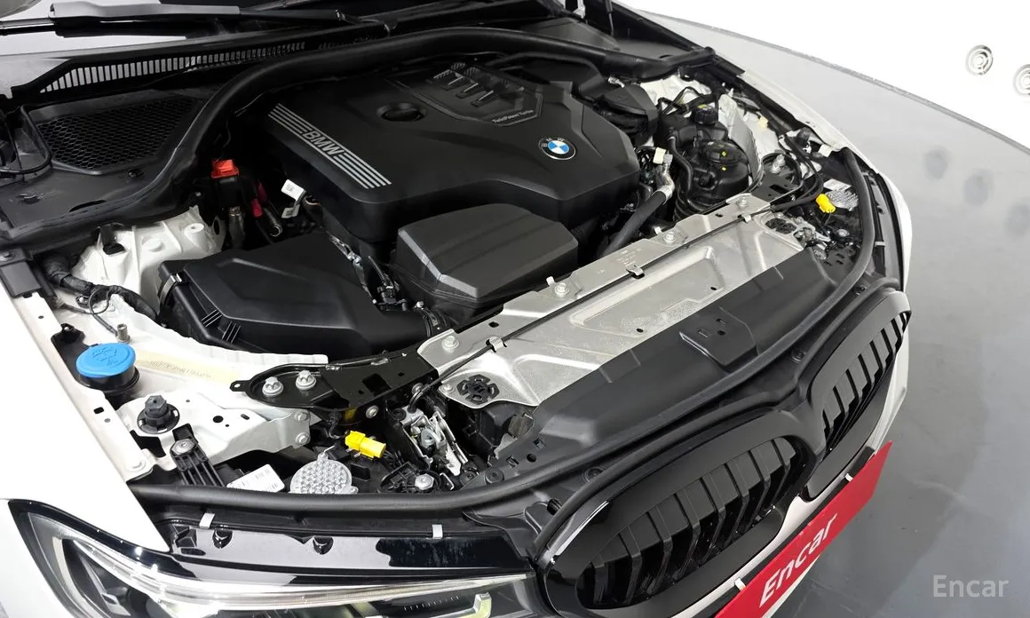 BMW 3 Series 2019 320i M Sport