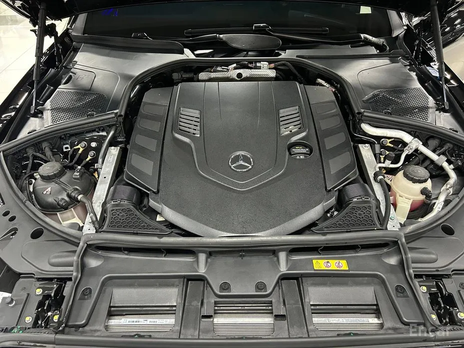 Фото 17 - Mercedes-Benz S-Class