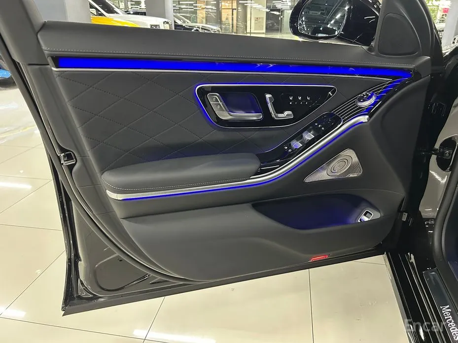 Фото 7 - Mercedes-Benz S-Class