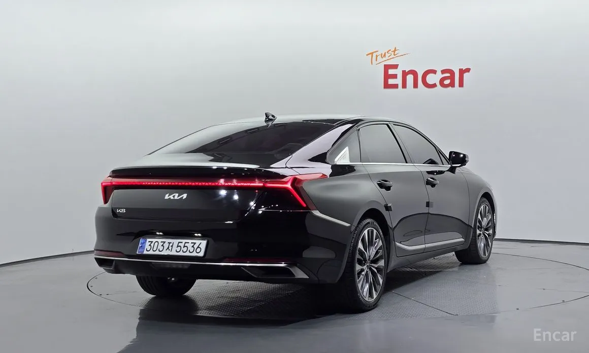 Фото 2 - Kia K8