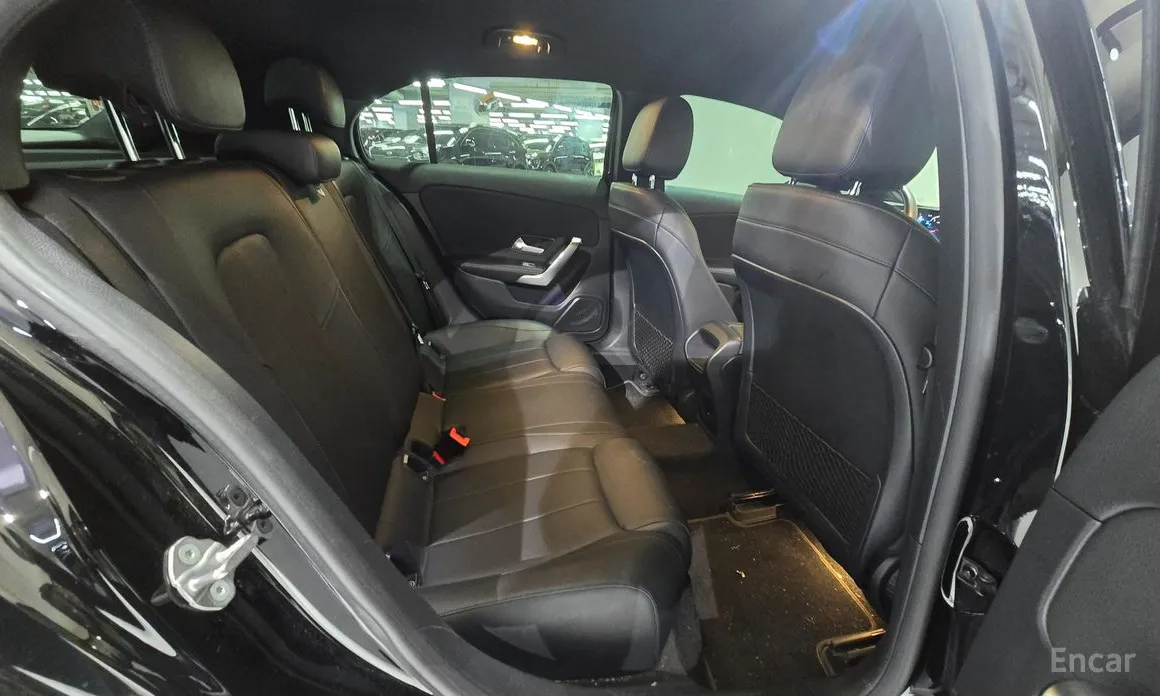 Фото 9 - Mercedes-Benz A-Class