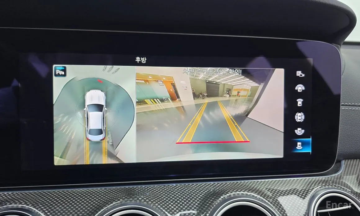 Фото 15 - Mercedes-Benz E-Class