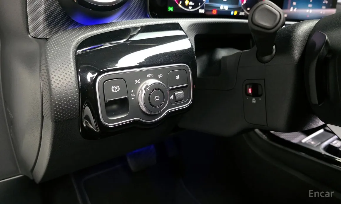 Фото 15 - Mercedes-Benz A-Class