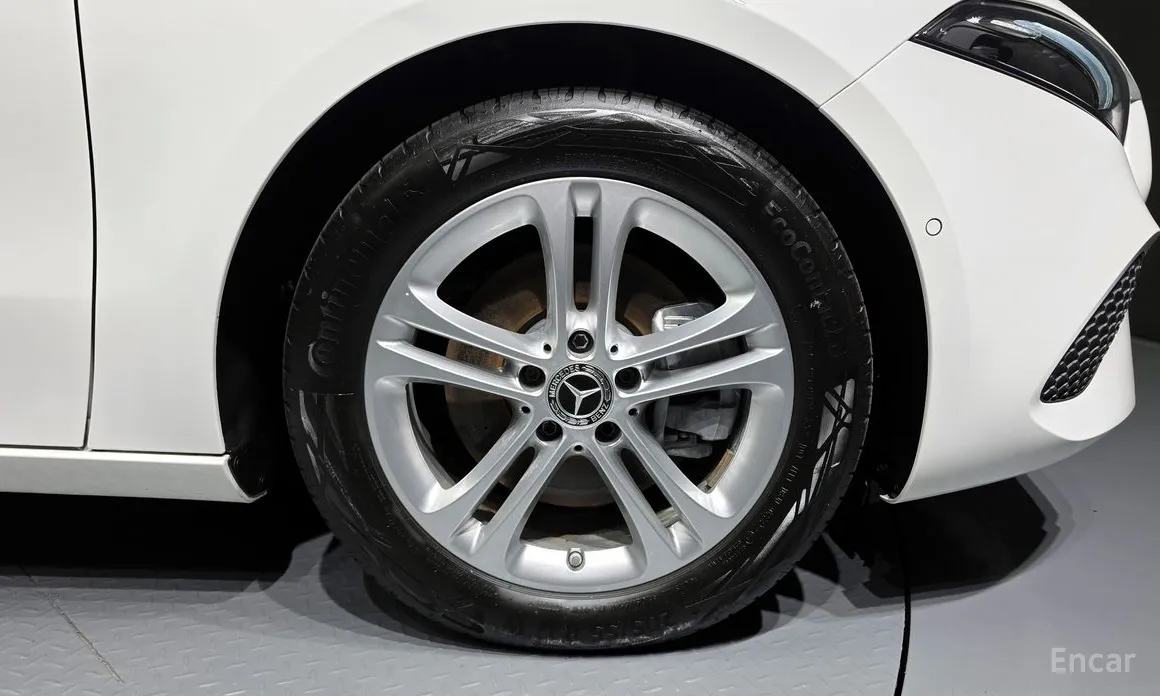 Фото 5 - Mercedes-Benz A-Class