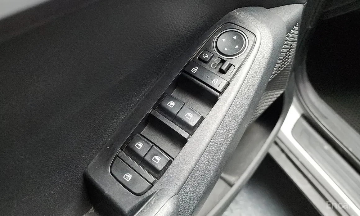 Фото 17 - Kia Seltos