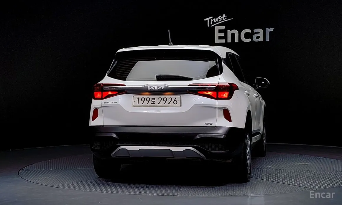 Фото 4 - Kia Seltos