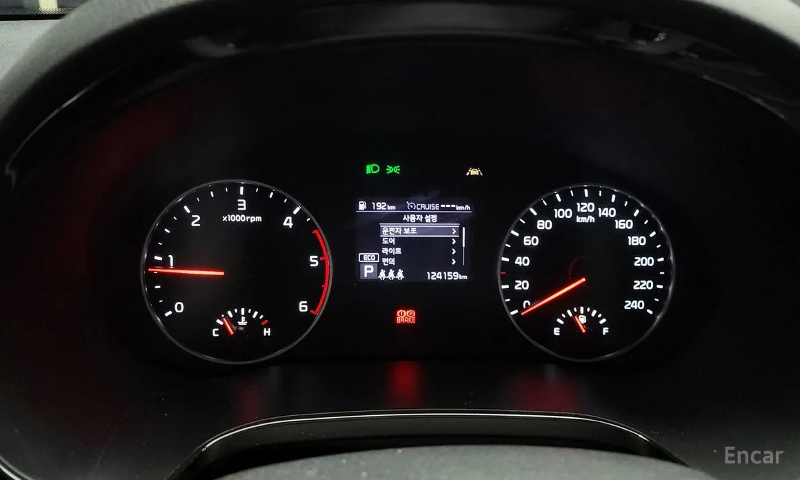 Фото 8 - Kia Seltos