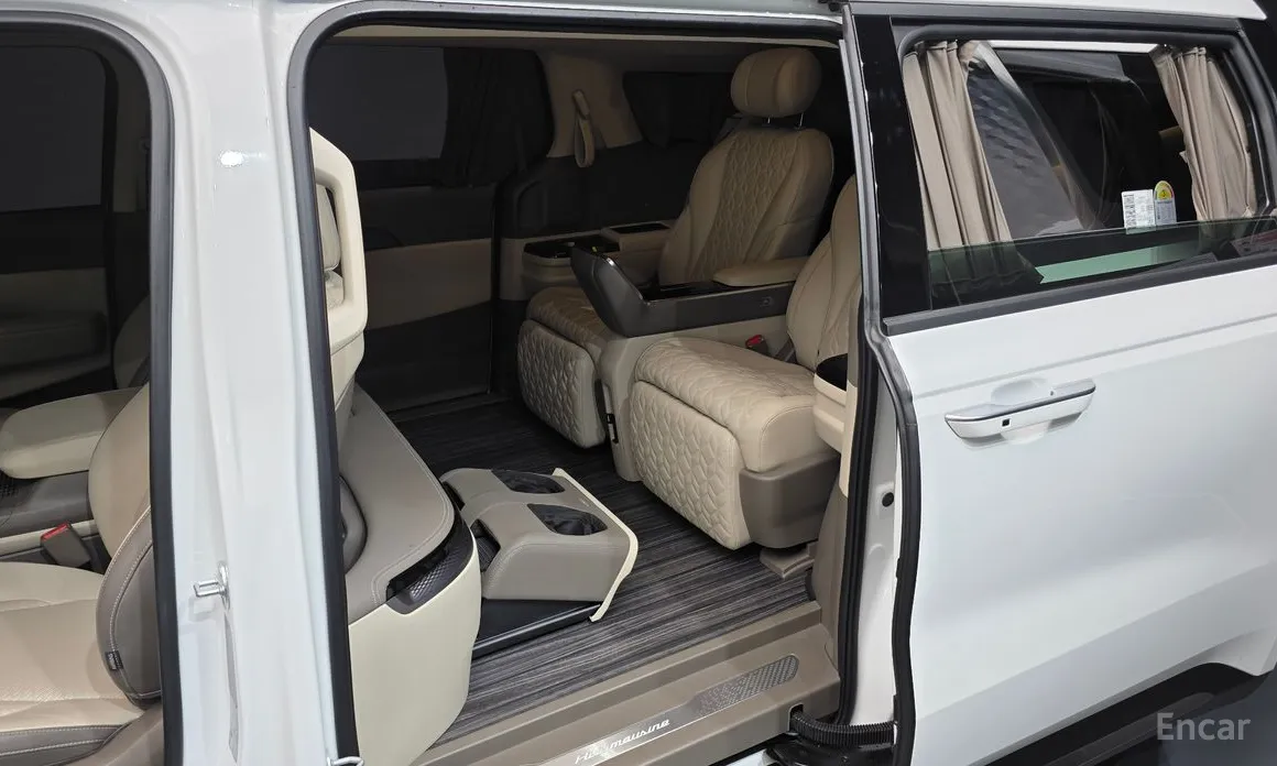 Фото 11 - Kia Carnival