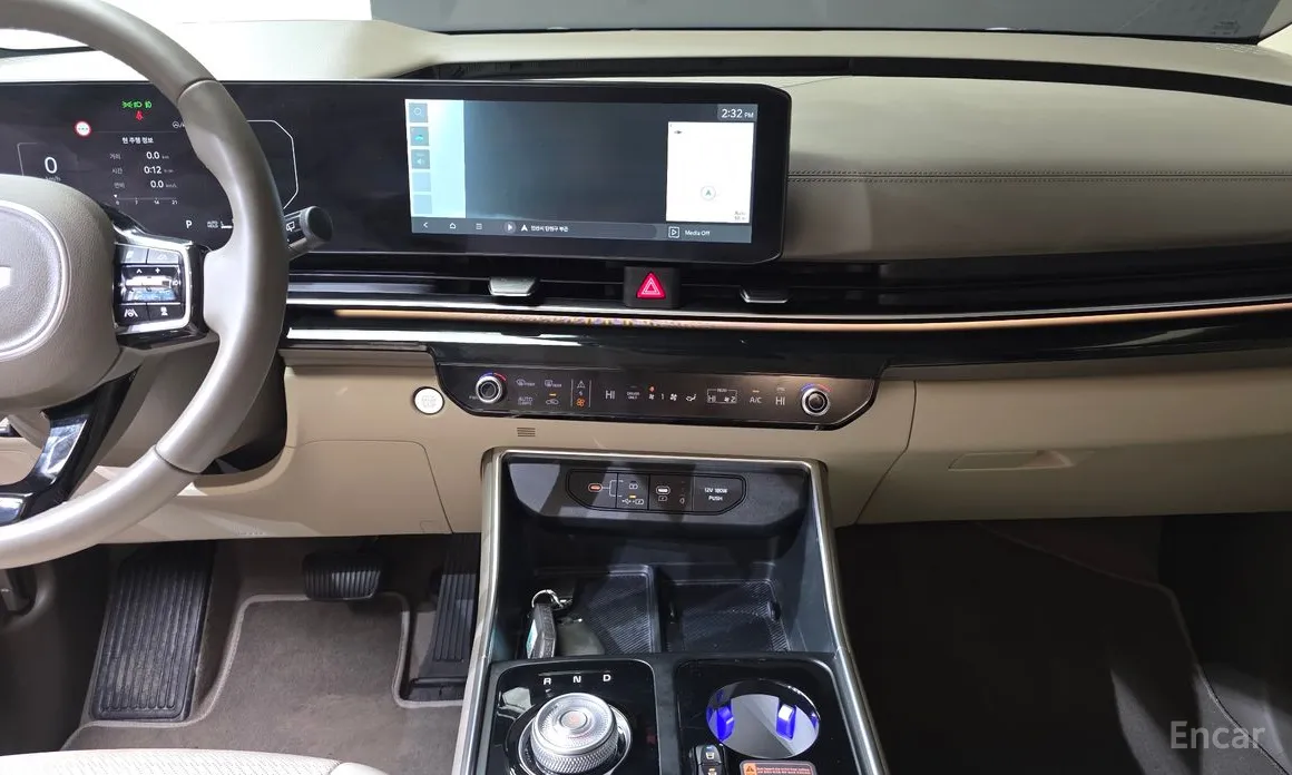 Фото 16 - Kia Carnival