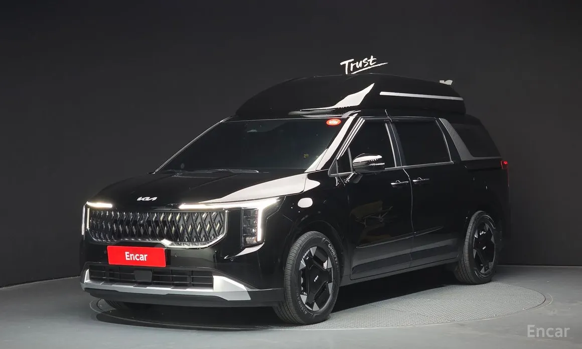 Фото 1 - Kia Carnival