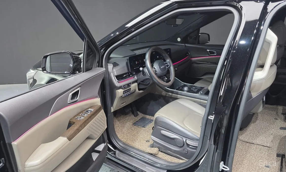 Фото 10 - Kia Carnival