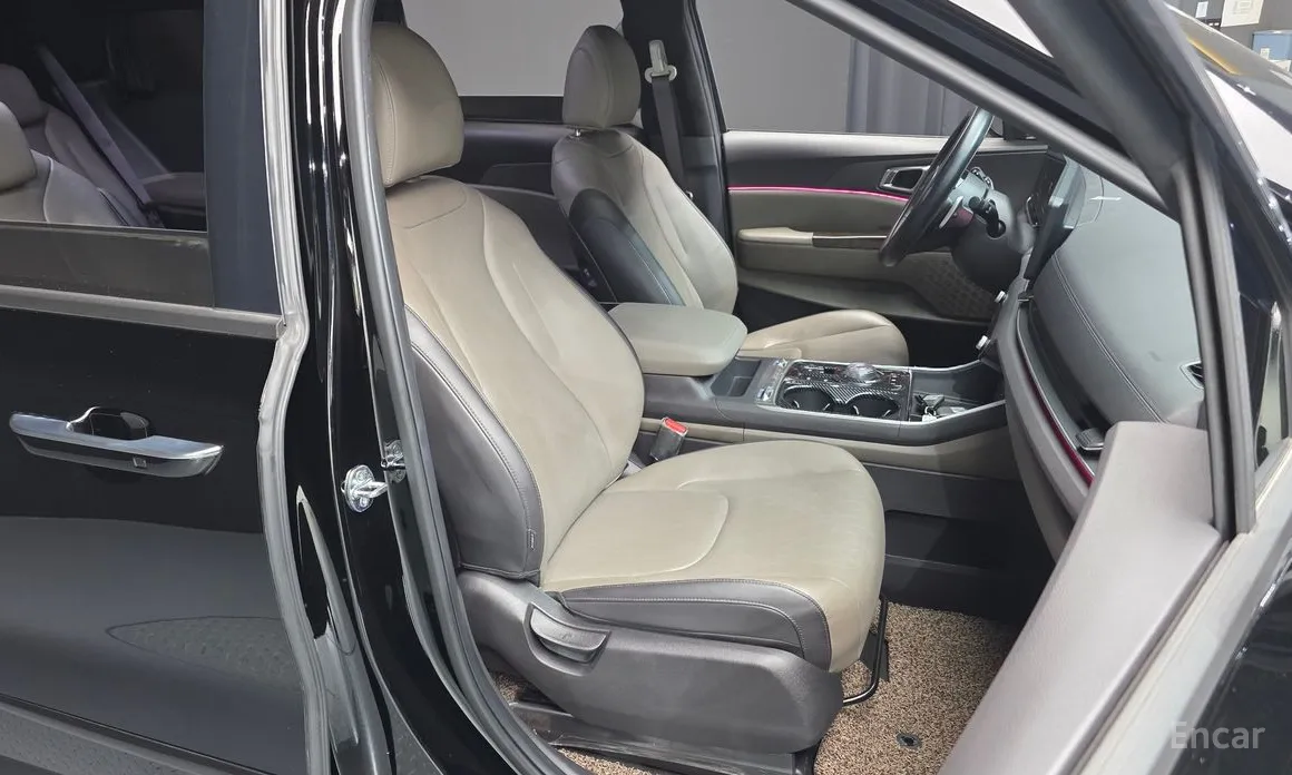 Фото 12 - Kia Carnival