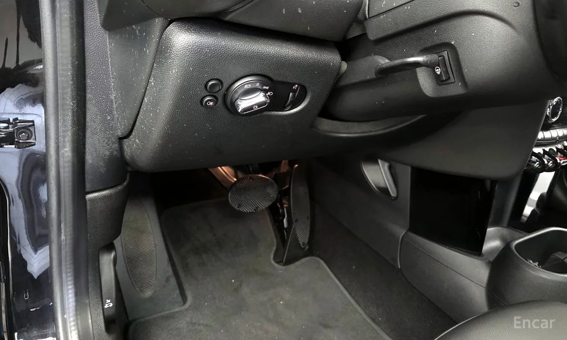 Фото 18 - Mini Cooper