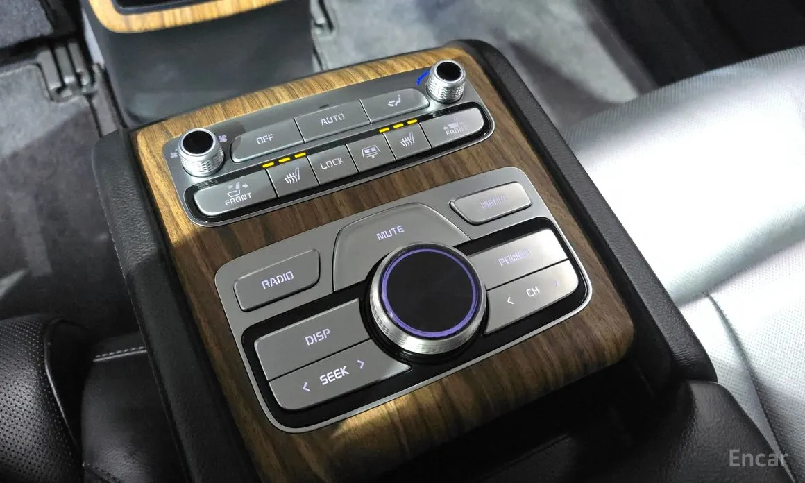 Фото 19 - Kia K9