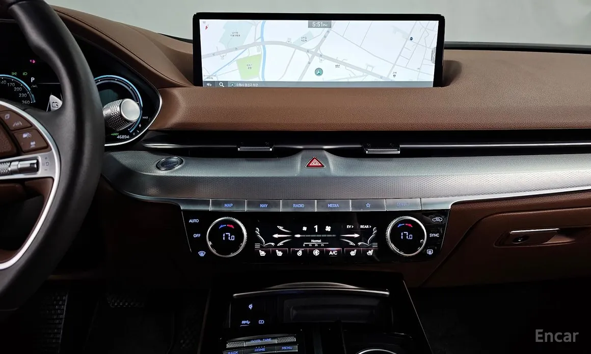 Фото 14 - Genesis G80