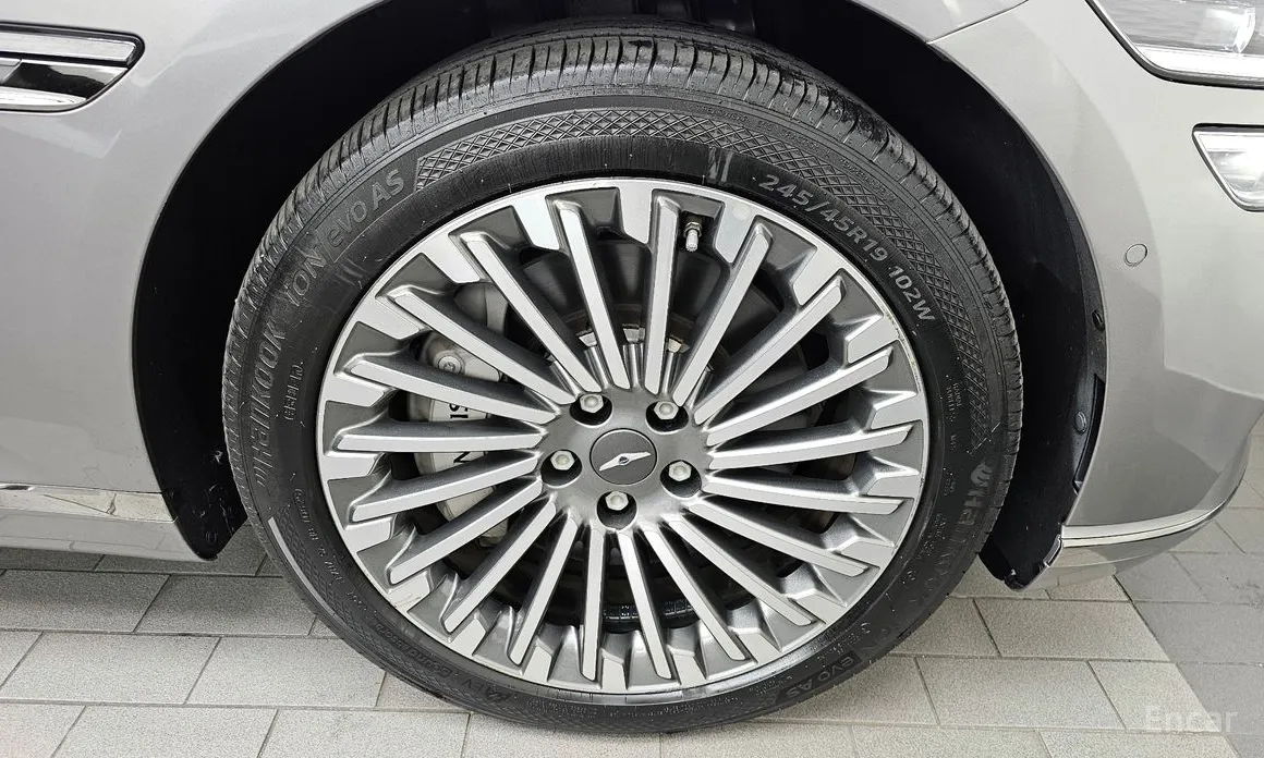 Фото 5 - Genesis G80