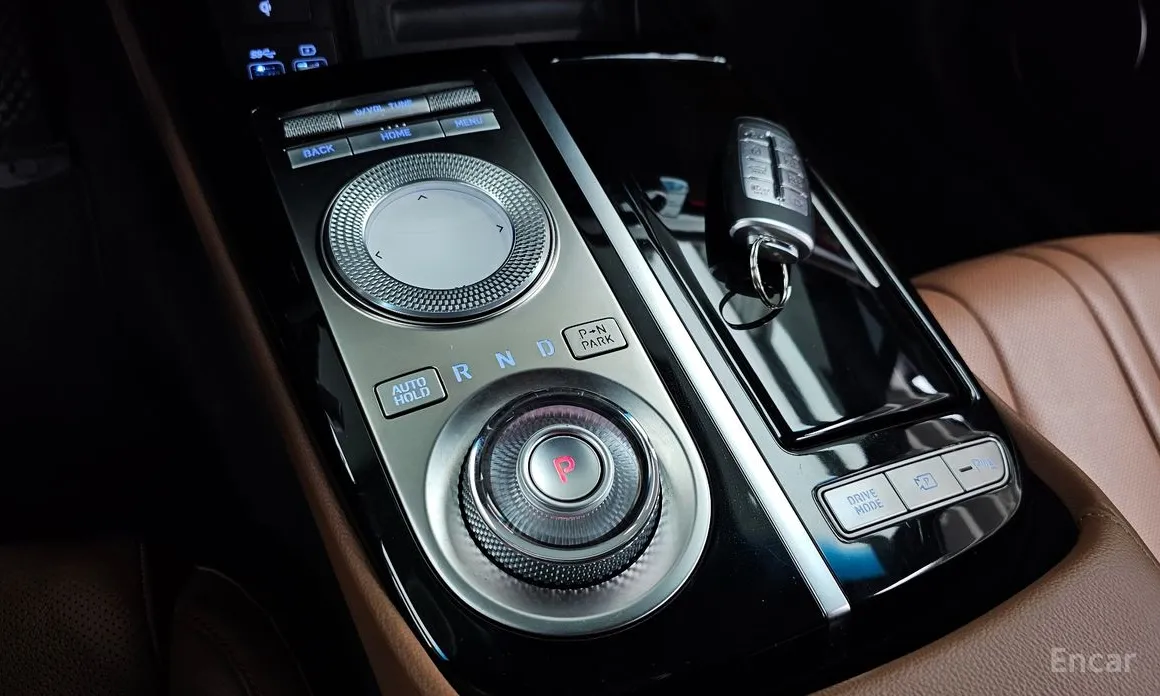 Фото 9 - Genesis G80