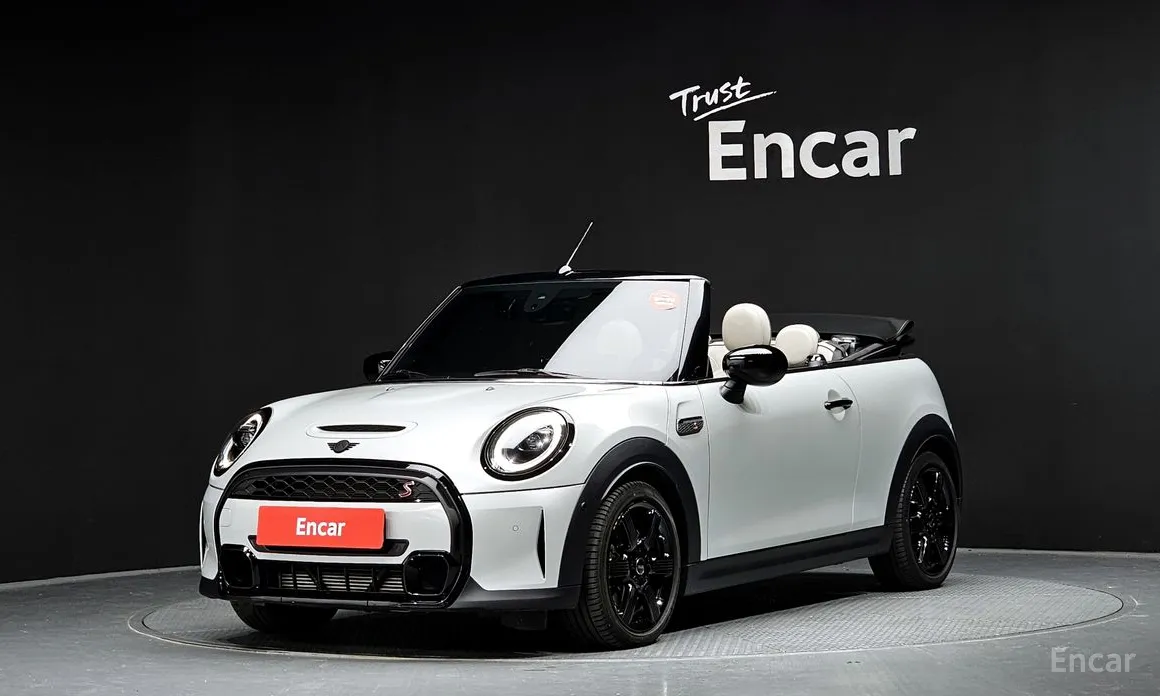 Фото 1 - Mini Cooper Convertible