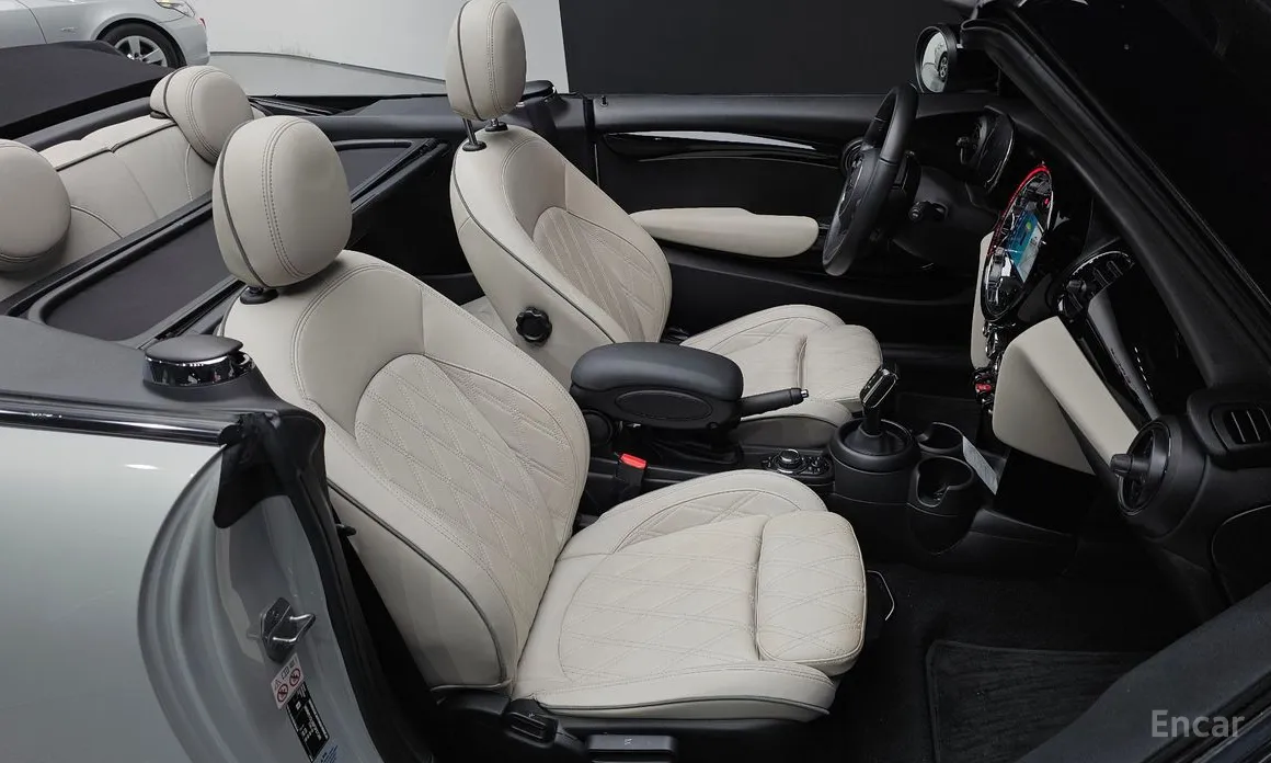 Фото 10 - Mini Cooper Convertible