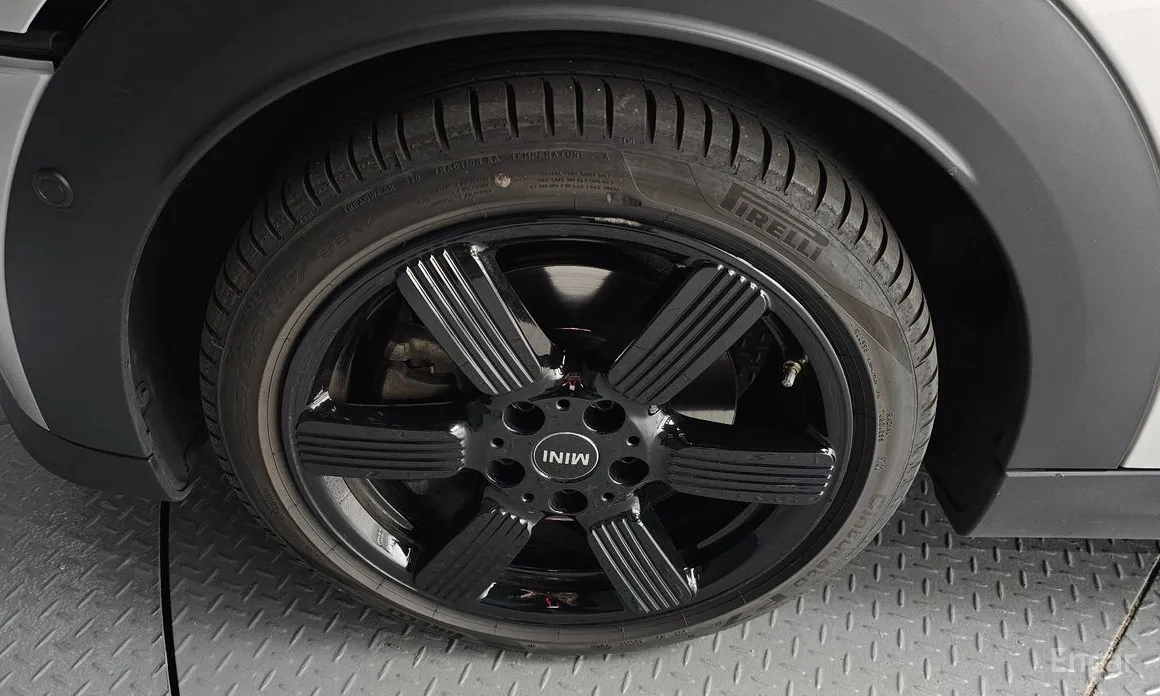 Фото 5 - Mini Cooper Convertible