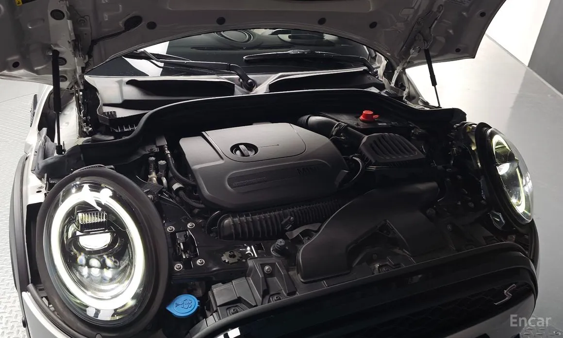 Фото 6 - Mini Cooper Convertible