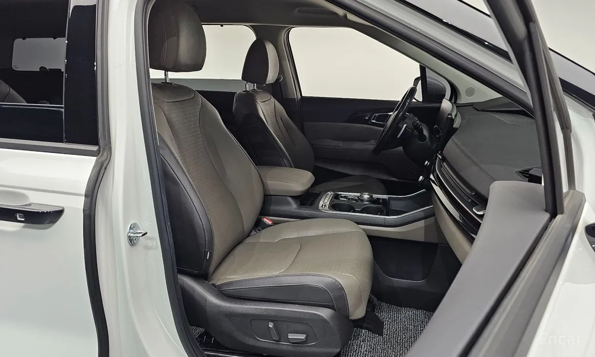 Фото 10 - Kia Carnival