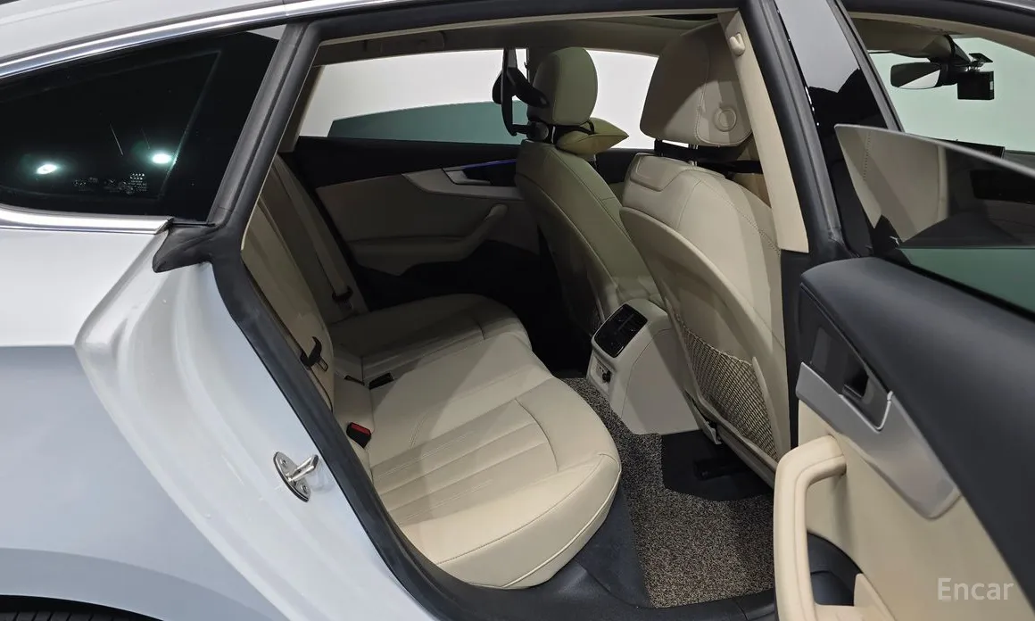 Фото 12 - Audi A5