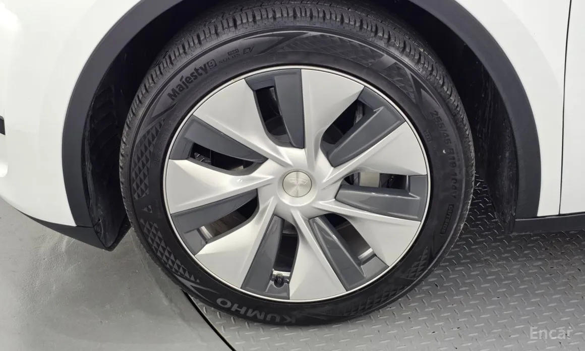 Фото 5 - Tesla Model Y