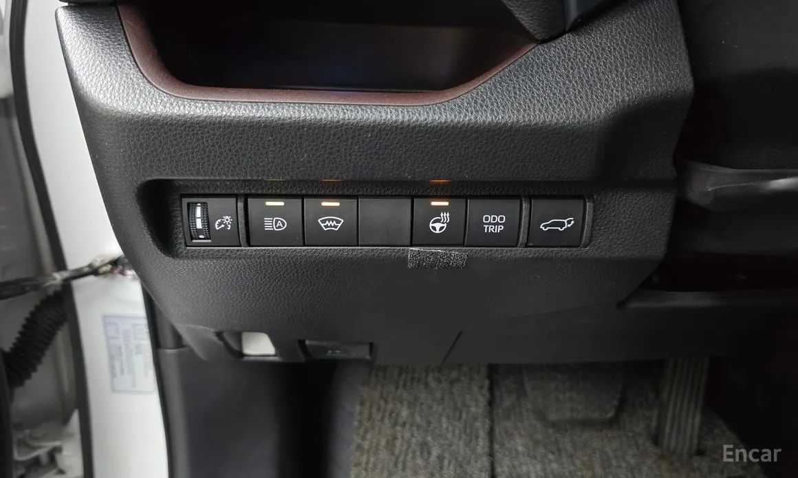 Фото 16 - Toyota RAV4