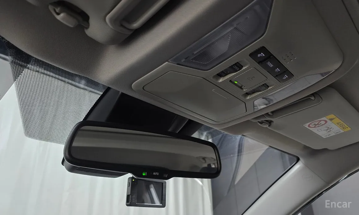 Фото 18 - Toyota RAV4