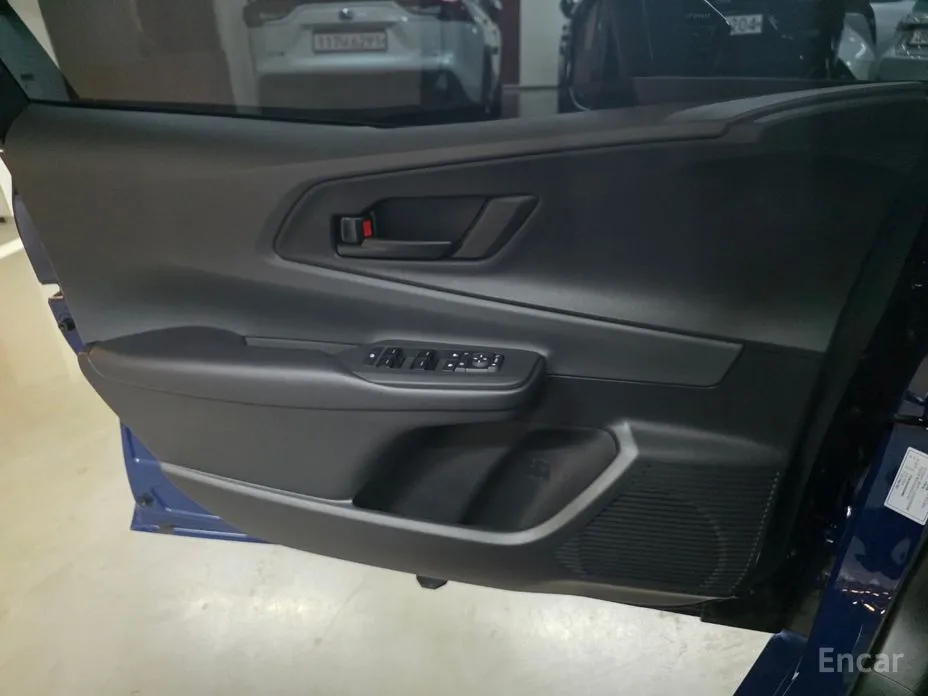 Фото 11 - Toyota Prius