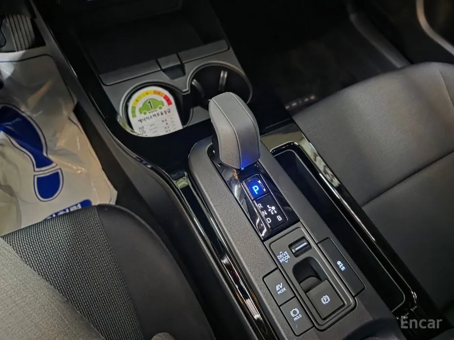 Фото 16 - Toyota Prius