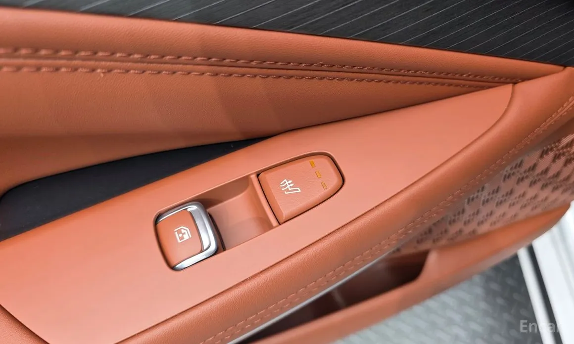 Фото 18 - Kia K8