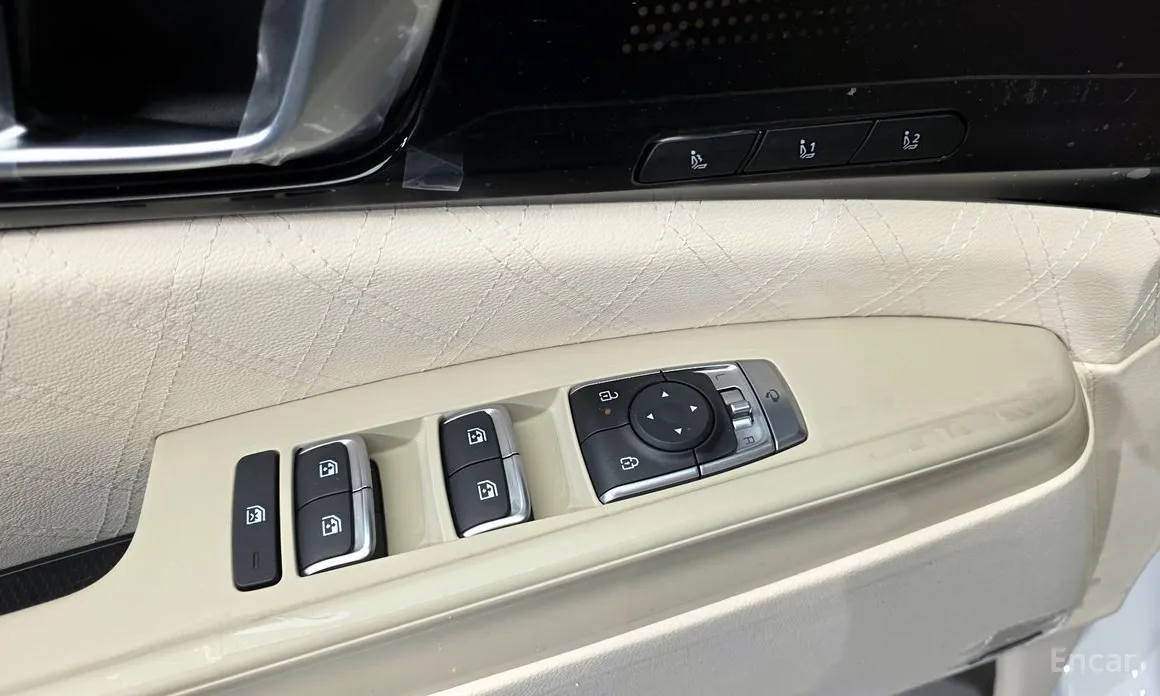 Фото 14 - Kia Carnival