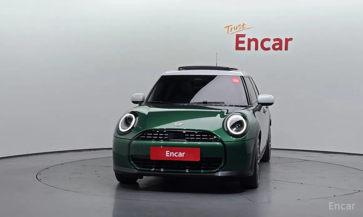 Фото 3 - Mini Cooper