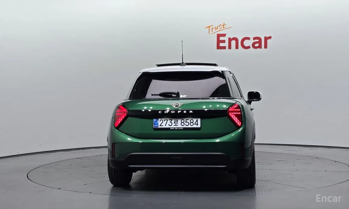 Фото 4 - Mini Cooper