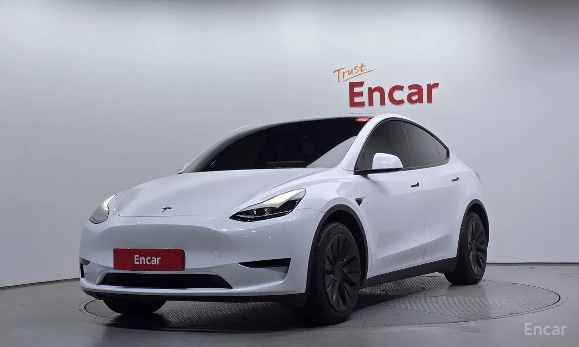 Photo 1 - Tesla Model Y