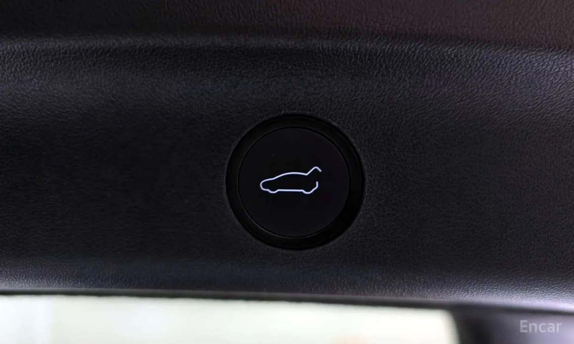 Photo 20 - Tesla Model Y