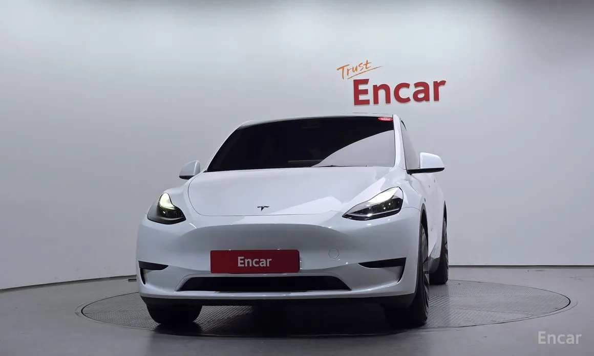 Photo 3 - Tesla Model Y