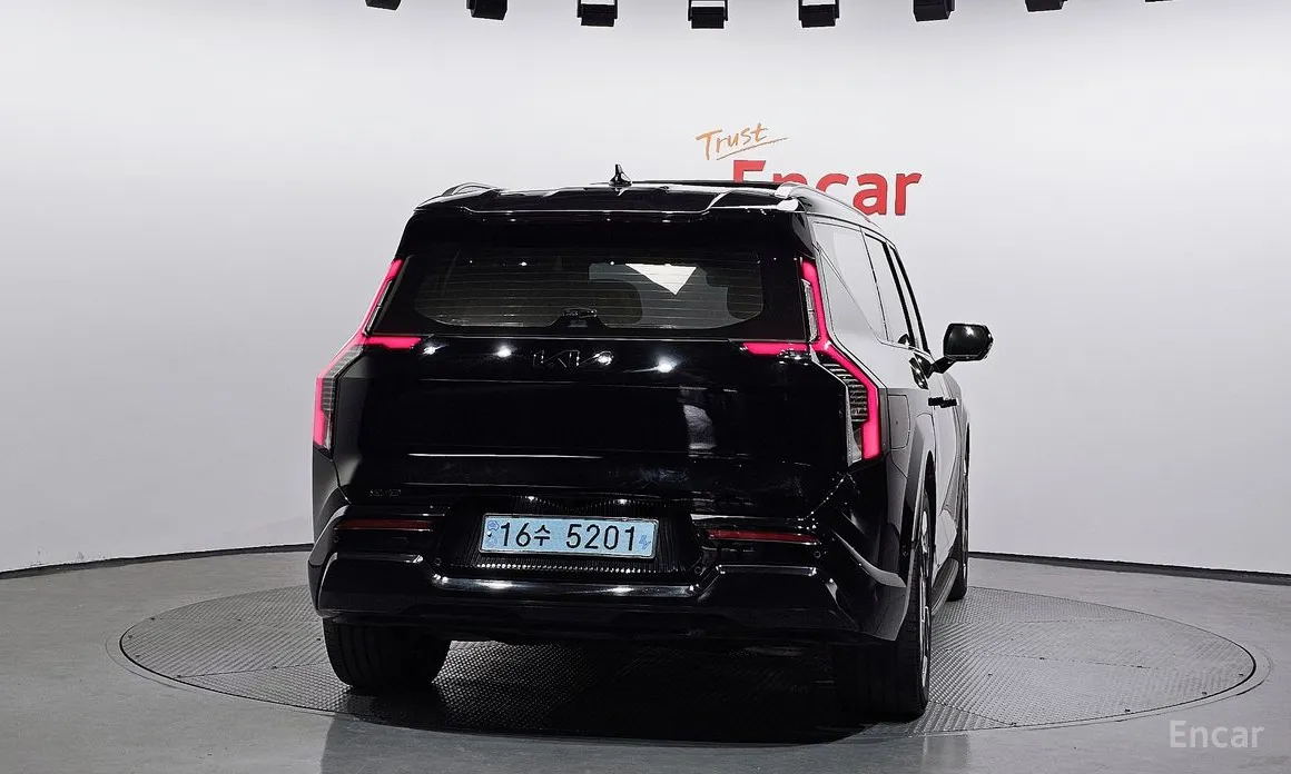 Фото 4 - Kia EV9