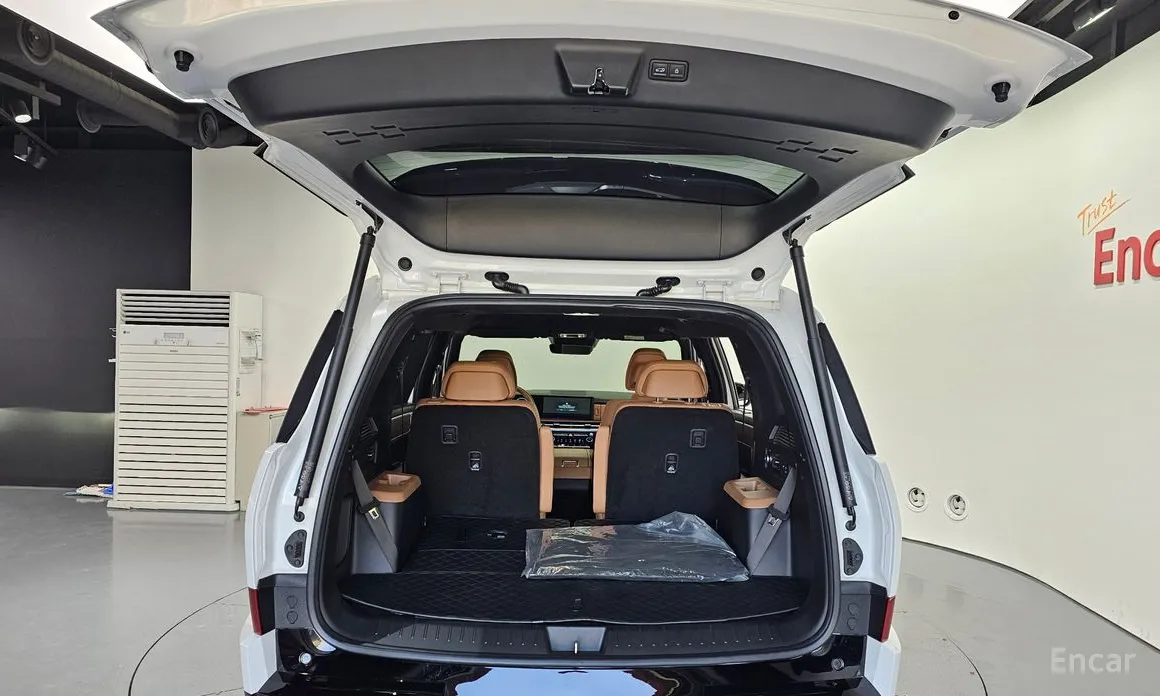 Photo 20 - Hyundai Santa Fe