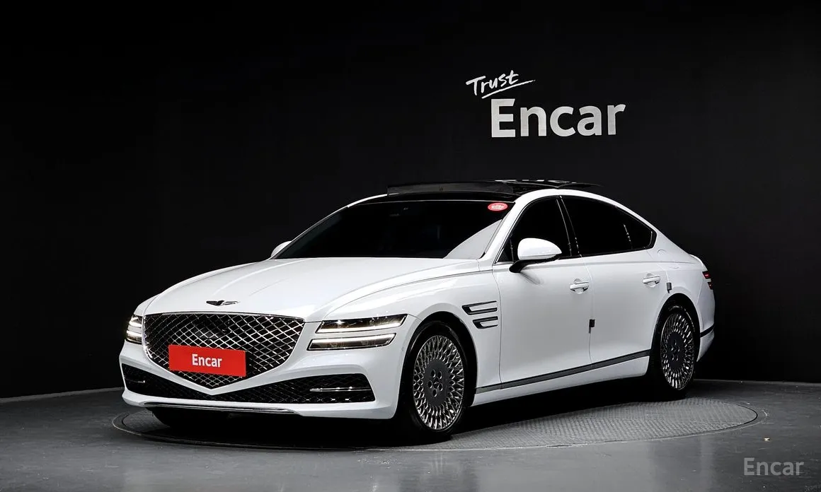 Фото 1 - Genesis G80