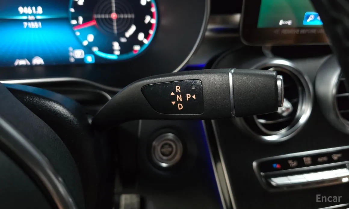 Photo 9 - Mercedes-Benz GLC-Class