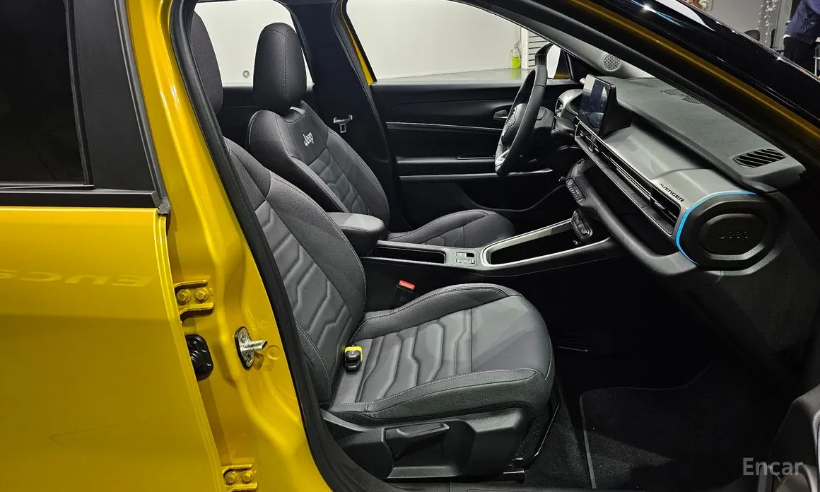 Фото 10 - Jeep Avenger